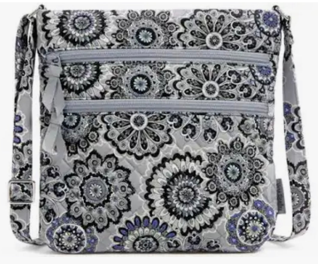 VERA BRADLEY TRIPLE ZIP HIPSTER - TRANQUIL MEDALLION