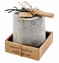 MARSHMALLOW ROASTING SET